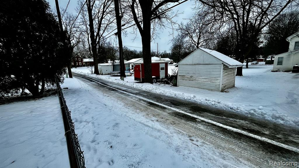 215 E MAIN Street, Vernon, MI 48476 — Photo 27