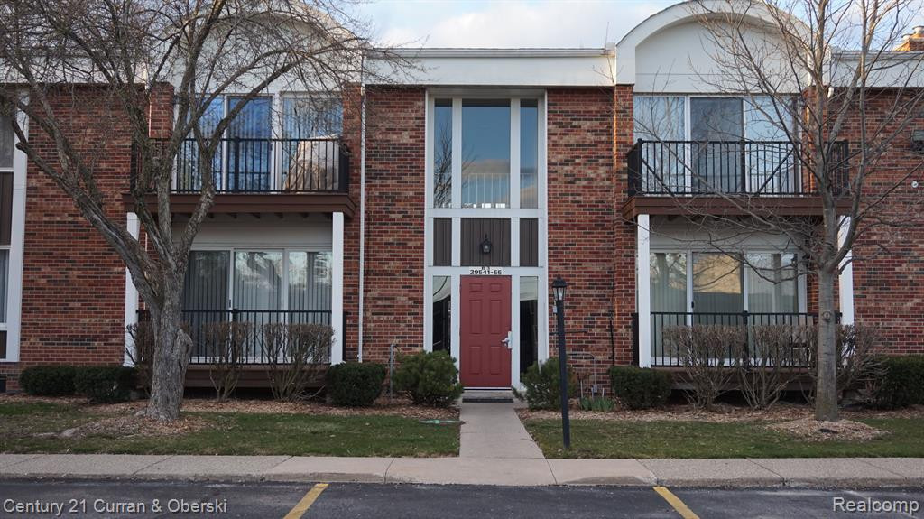 29541 BOBRICH Street, #61, Livonia, MI 48152 — front exterior