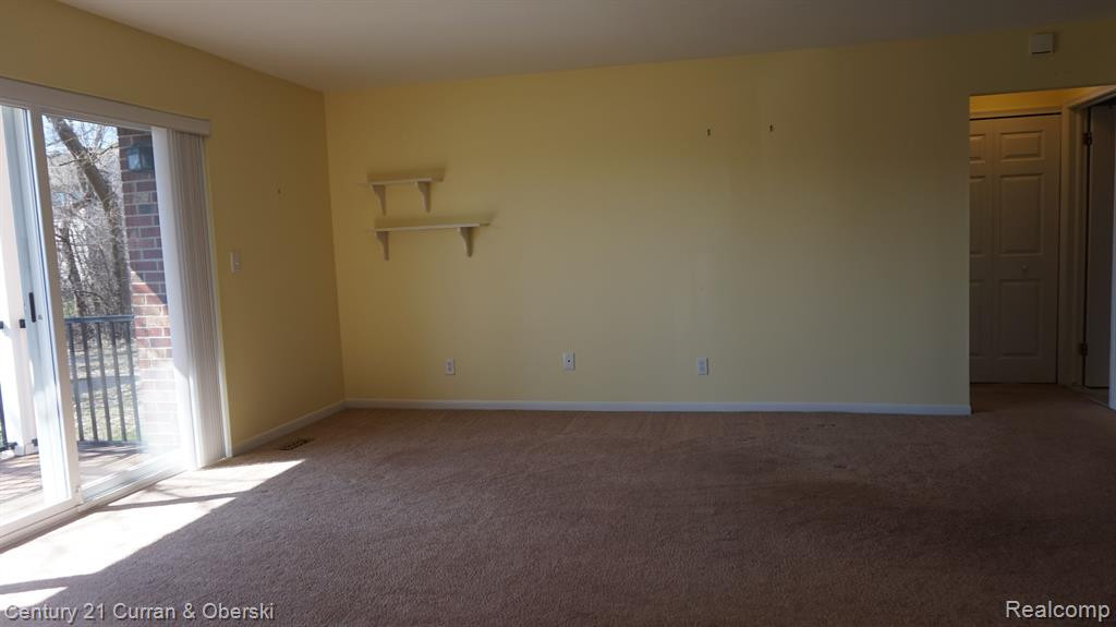 29541 BOBRICH Street, #61, Livonia, MI 48152 — Photo 3