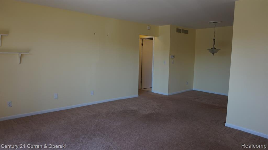 29541 BOBRICH Street, #61, Livonia, MI 48152 — Photo 4