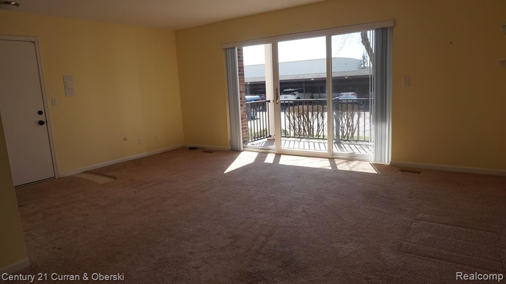 29541 BOBRICH Street, #61, Livonia, MI 48152 — Photo 5