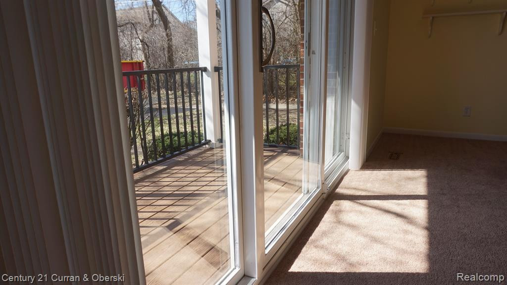 29541 BOBRICH Street, #61, Livonia, MI 48152 — Photo 6