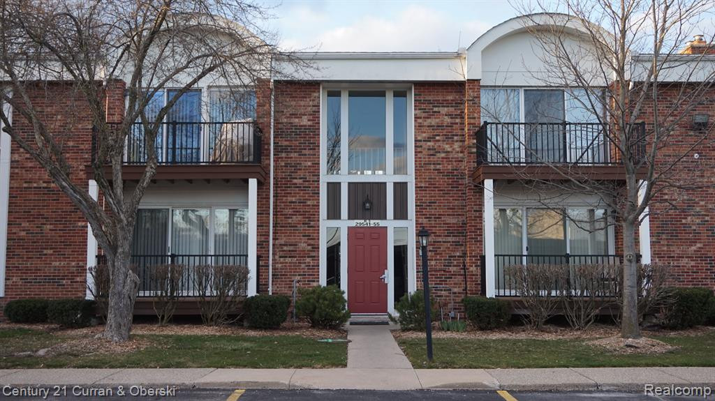 29541 BOBRICH Street, #61, Livonia, MI 48152 — Photo 28