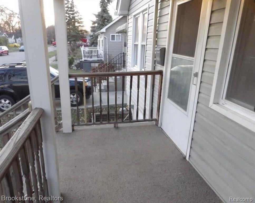 50 W GEORGE Avenue, Hazel Park, MI 48030 — Photo 4