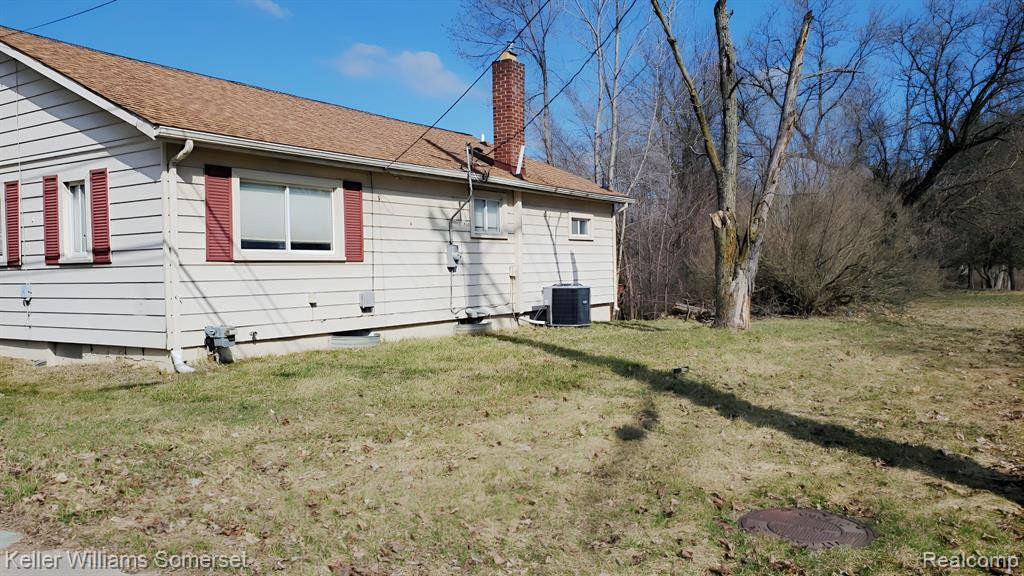9 S GLASPIE Street, Oxford, MI 48371 — Photo 6