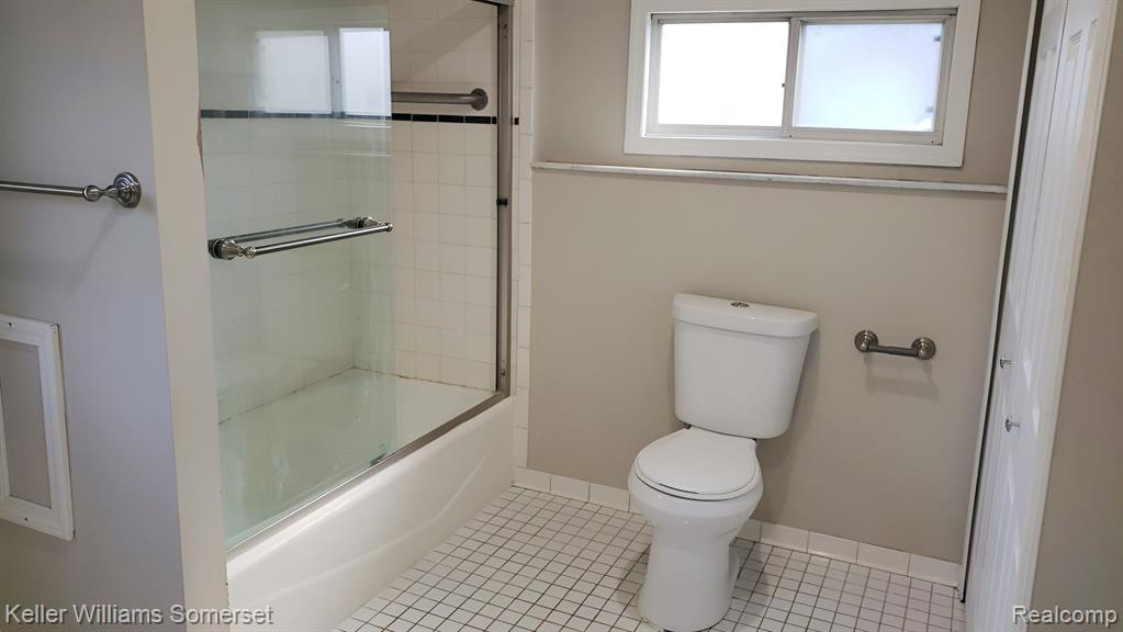 9 S GLASPIE Street, Oxford, MI 48371 — Photo 17