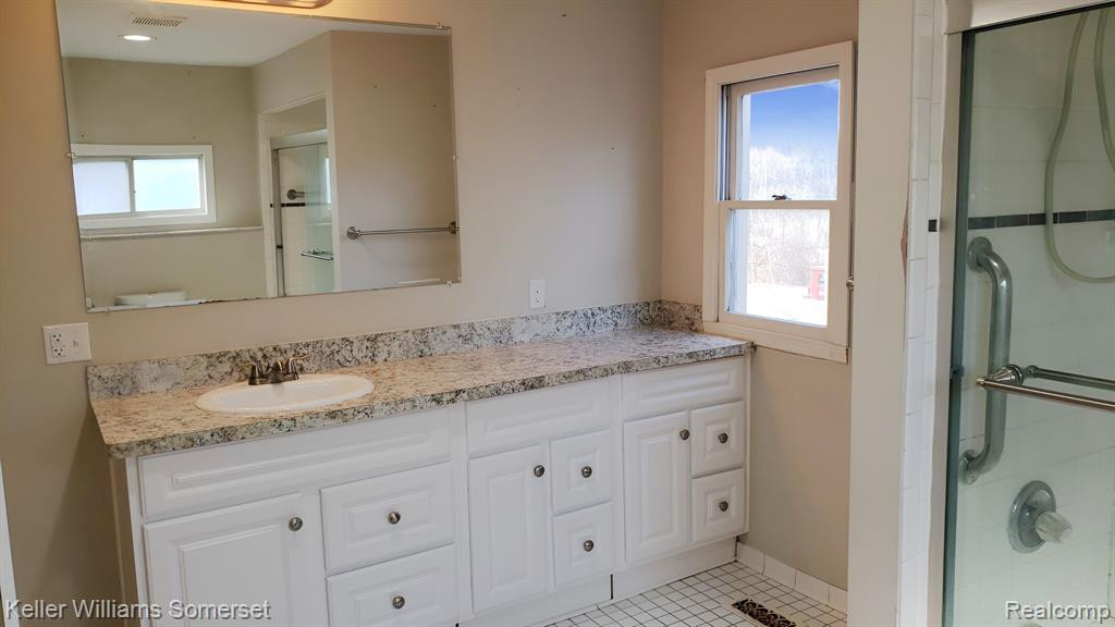 9 S GLASPIE Street, Oxford, MI 48371 — Photo 20