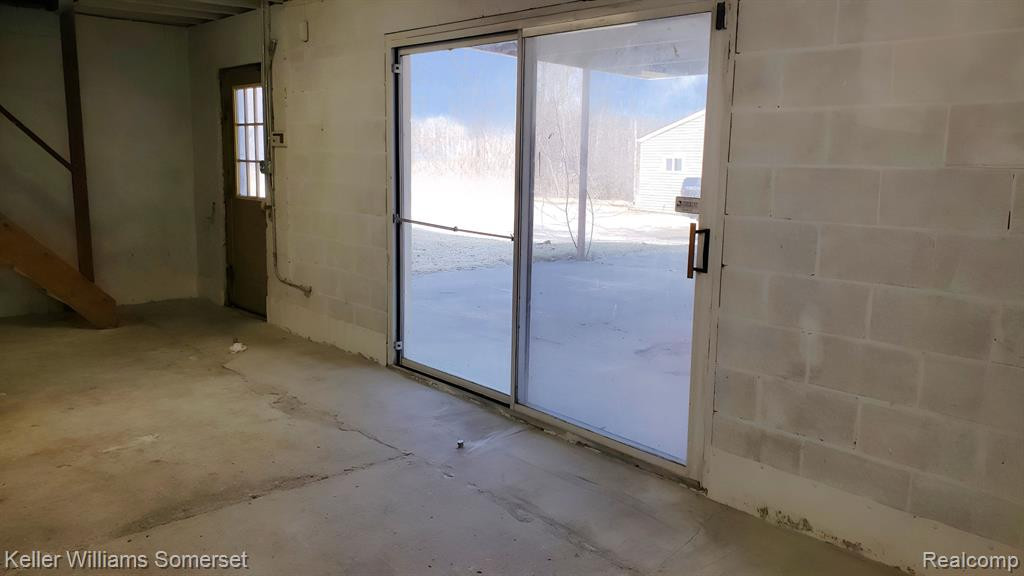 9 S GLASPIE Street, Oxford, MI 48371 — Photo 30