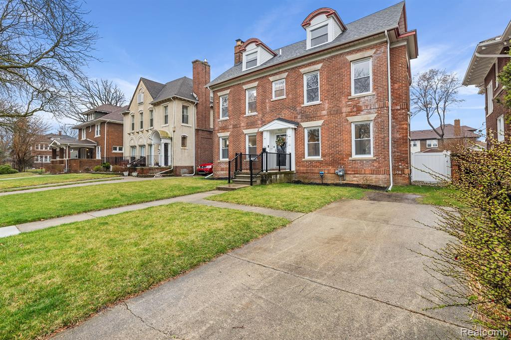 8167 La Salle Boulevard, Detroit, MI 48206 — Photo 3