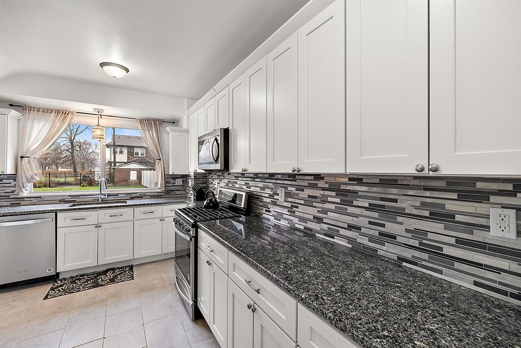 8167 La Salle Boulevard, Detroit, MI 48206 — Photo 14