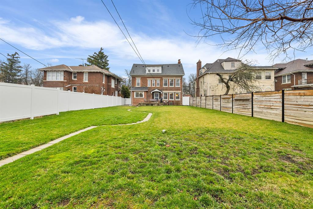 8167 La Salle Boulevard, Detroit, MI 48206 — Photo 55