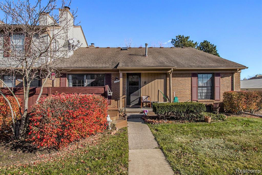 31184 COUNTRY Way, 24, Farmington Hills, MI 48331 — Photo 4