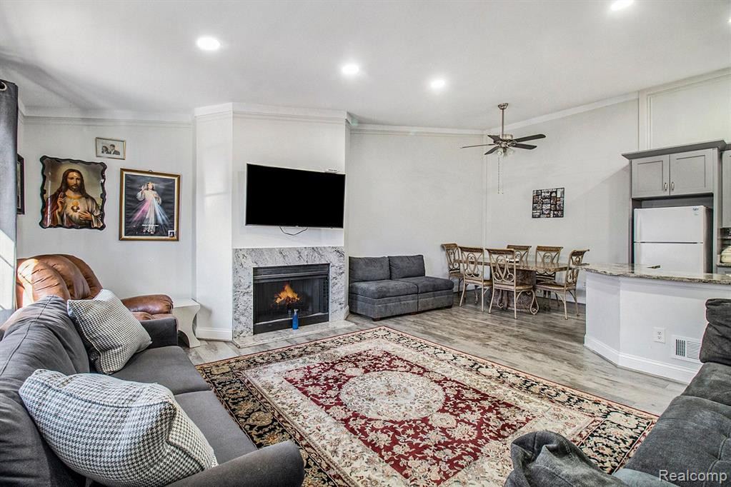31184 COUNTRY Way, 24, Farmington Hills, MI 48331 — Photo 5