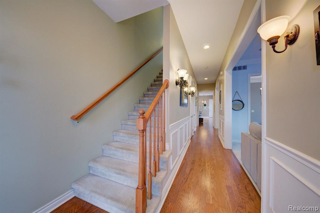 50189 JEFFERSON Street, Canton, MI 48188 — Photo 6