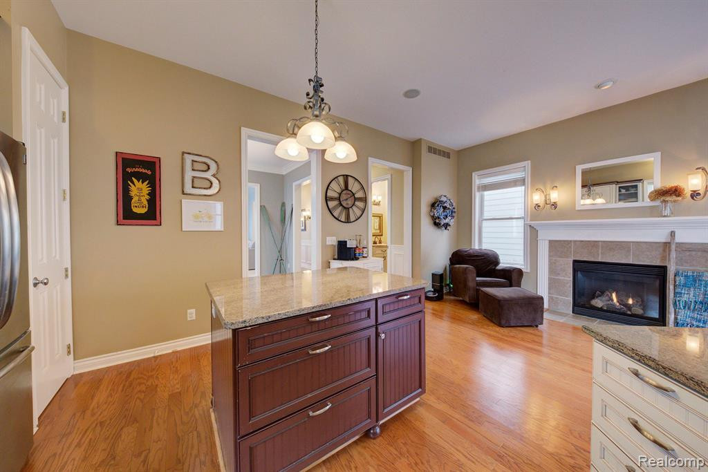 50189 JEFFERSON Street, Canton, MI 48188 — Photo 18