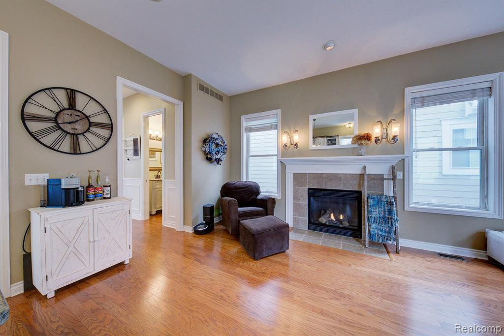 50189 JEFFERSON Street, Canton, MI 48188 — Photo 19