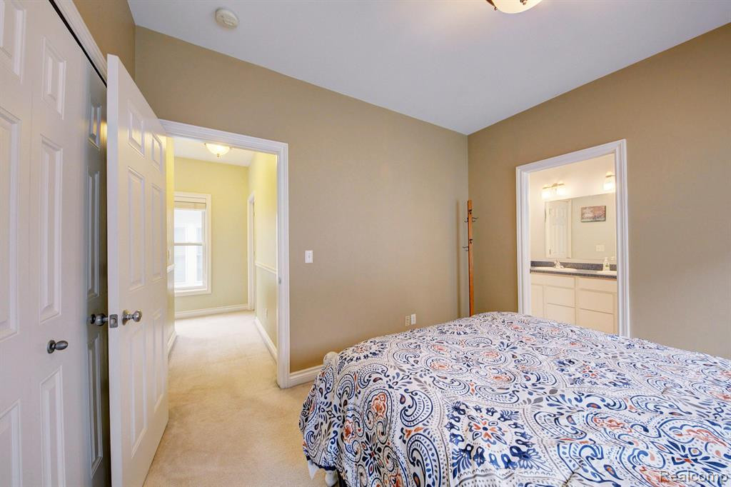 50189 JEFFERSON Street, Canton, MI 48188 — Photo 46
