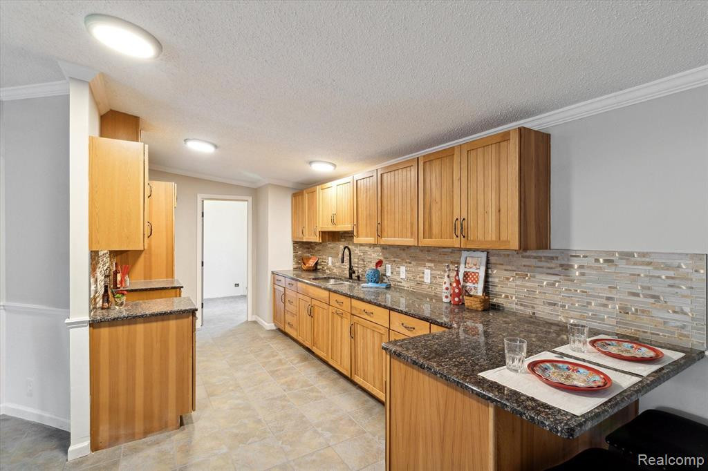 5150 JACKSON Road, Flint, MI 48506 — Photo 17