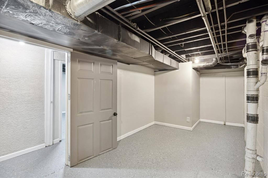 5150 JACKSON Road, Flint, MI 48506 — Photo 41