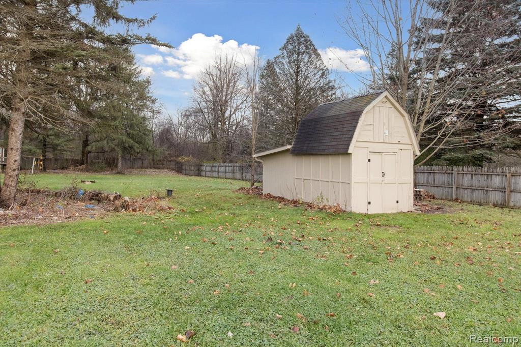 5150 JACKSON Road, Flint, MI 48506 — Photo 59