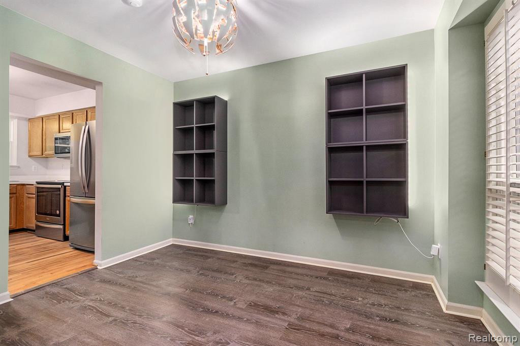 2062 LONE WOLF Lane, Canton, MI 48188 — Photo 11