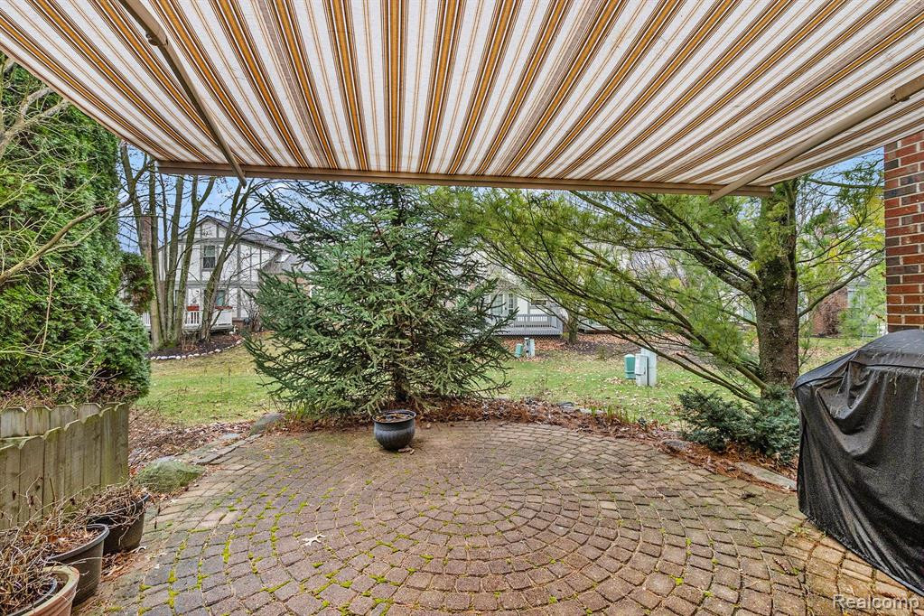 2062 LONE WOLF Lane, Canton, MI 48188 — Photo 24