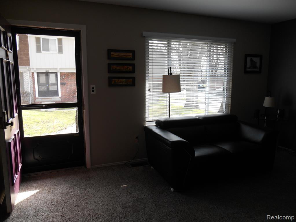 2102 WICKHAM Street, Royal Oak, MI 48073 — Photo 3
