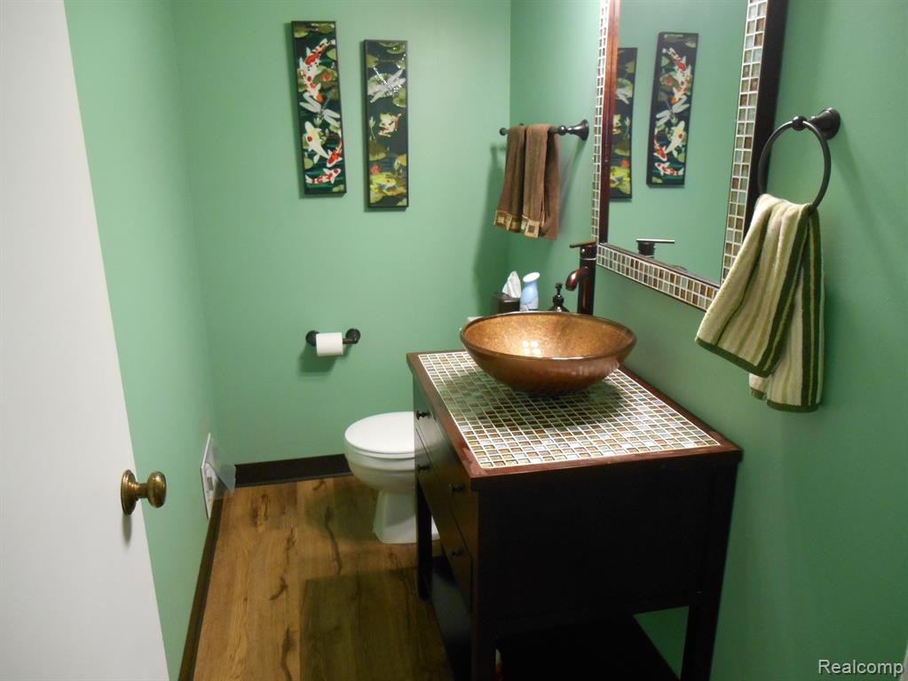2102 WICKHAM Street, Royal Oak, MI 48073 — Photo 8