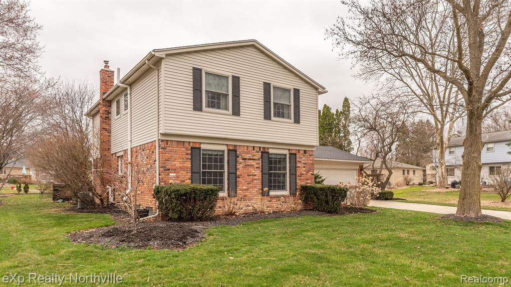42224 SUNNYDALE Lane, Northville, MI 48168 — Photo 2