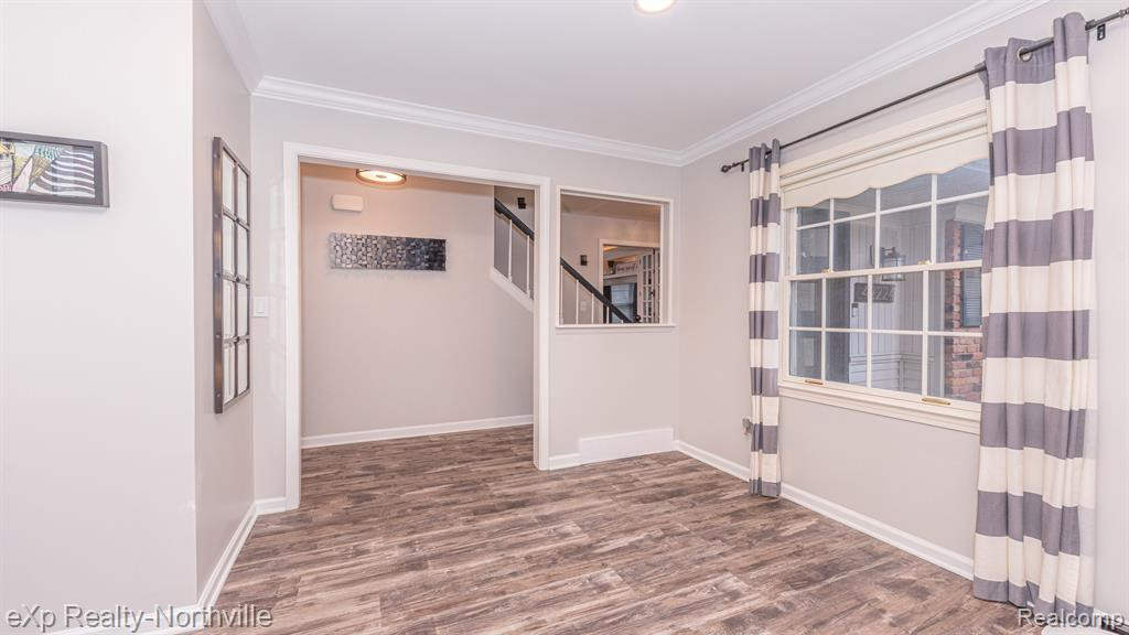 42224 SUNNYDALE Lane, Northville, MI 48168 — Photo 14