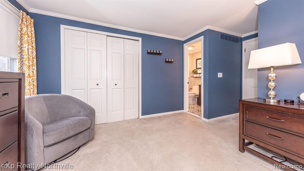 42224 SUNNYDALE Lane, Northville, MI 48168 — Photo 37