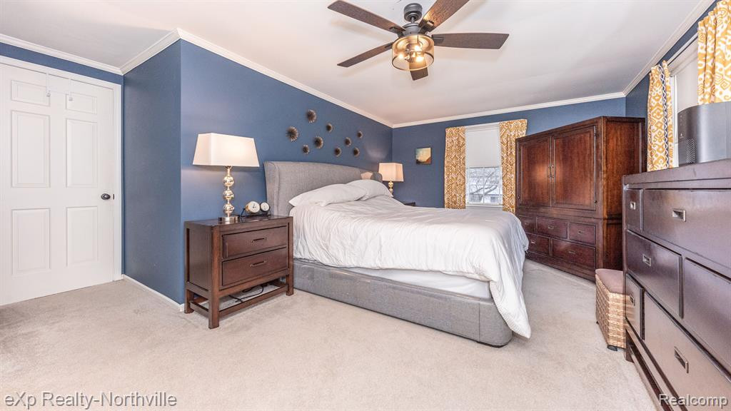 42224 SUNNYDALE Lane, Northville, MI 48168 — Photo 38