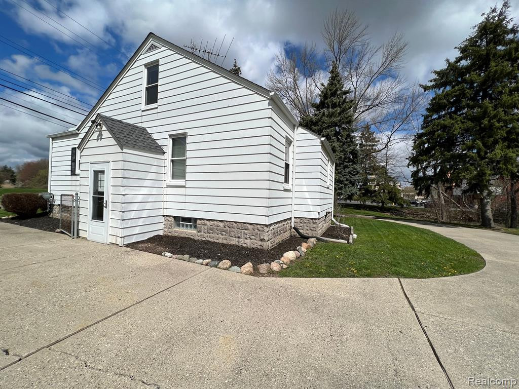 46790 ROMEO PLANK Road, Macomb, MI 48044 — Photo 28