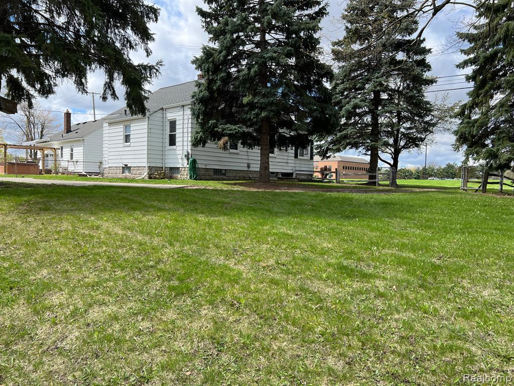 46790 ROMEO PLANK Road, Macomb, MI 48044 — Photo 30