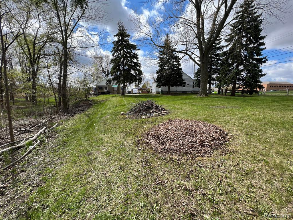 46790 ROMEO PLANK Road, Macomb, MI 48044 — Photo 32