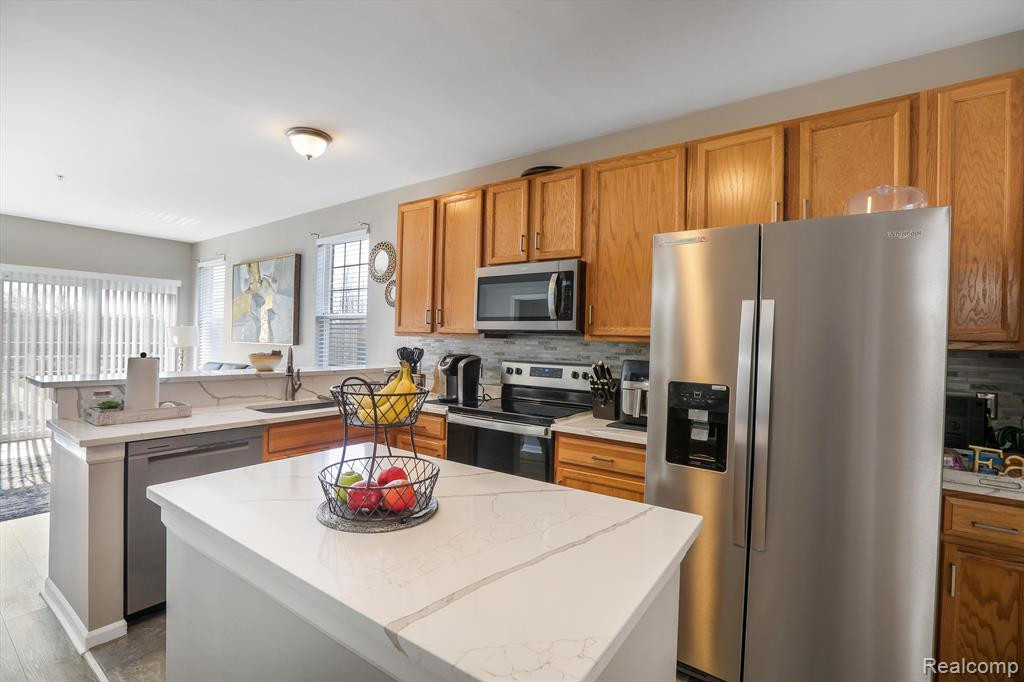 3273 JOHANNA WARE W, 11, Wixom, MI 48393 — Photo 4