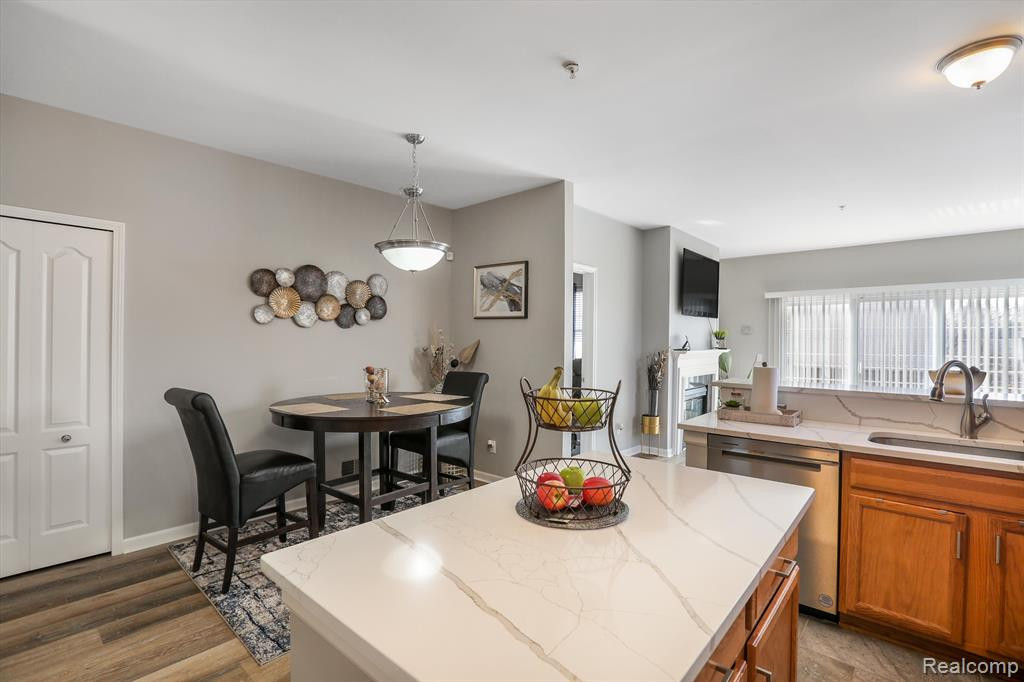 3273 JOHANNA WARE W, 11, Wixom, MI 48393 — Photo 6