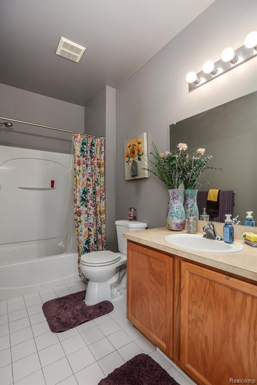3273 JOHANNA WARE W, 11, Wixom, MI 48393 — Photo 9
