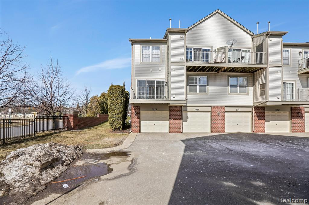 3273 JOHANNA WARE W, 11, Wixom, MI 48393 — Photo 18