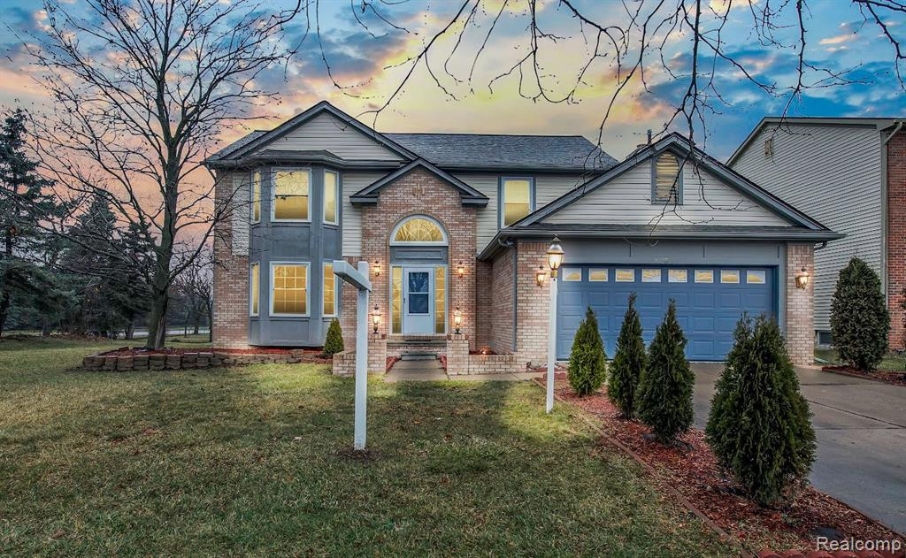 4025 ROLLING MEADOW Lane, Ypsilanti, MI 48197 — Photo 2