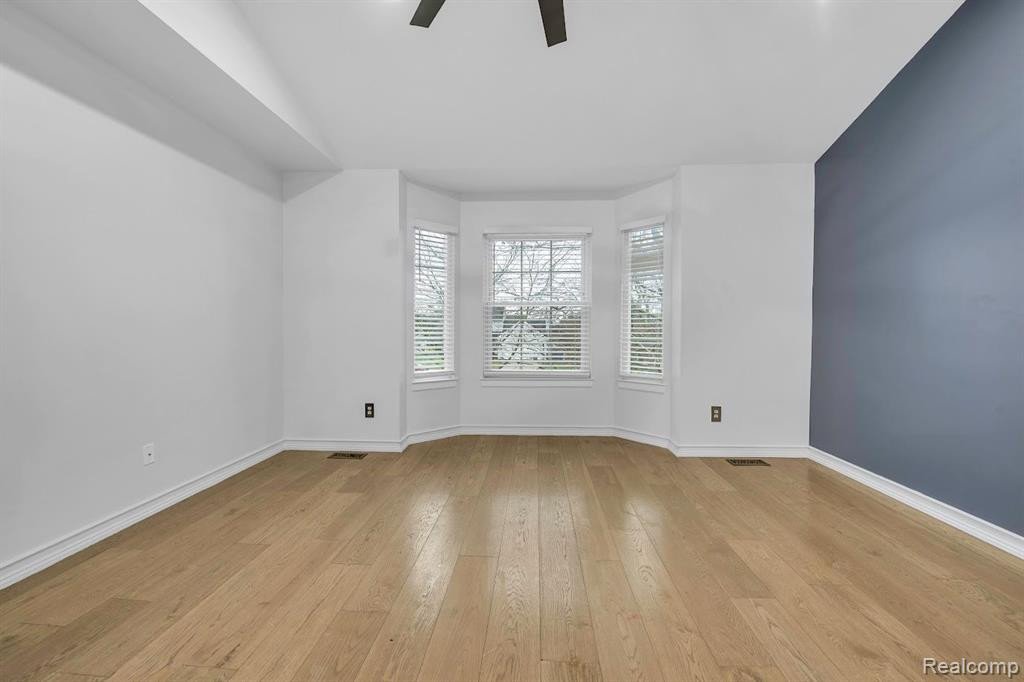 4025 ROLLING MEADOW Lane, Ypsilanti, MI 48197 — Photo 31
