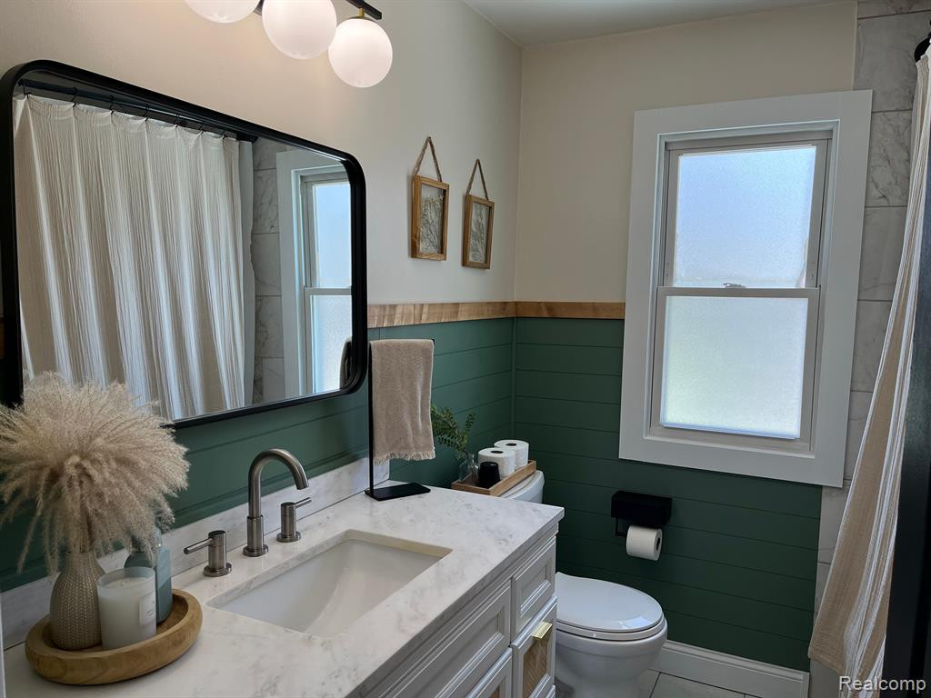 45847 CUMBERLAND Street, Utica, MI 48317 — Photo 13