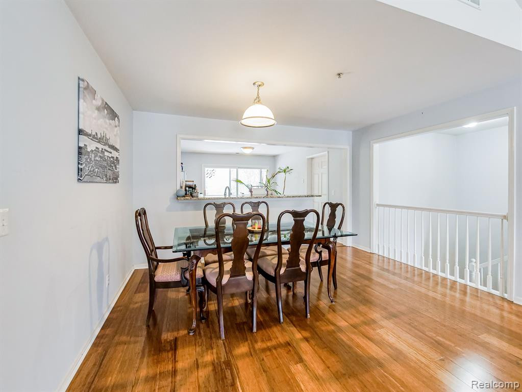 28523 CARLTON WAY Drive, Novi, MI 48377 — Photo 8