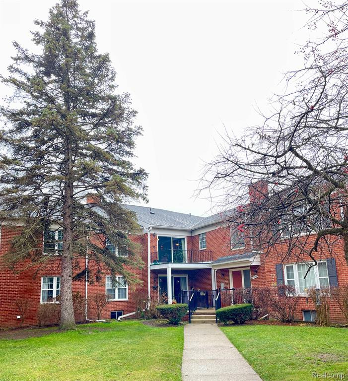 27653 W ECHO Valley, 211, Farmington Hills, MI 48334 — Photo 2