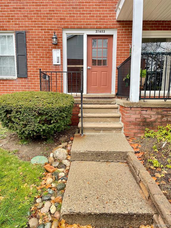 27653 W ECHO Valley, 211, Farmington Hills, MI 48334 — Photo 27