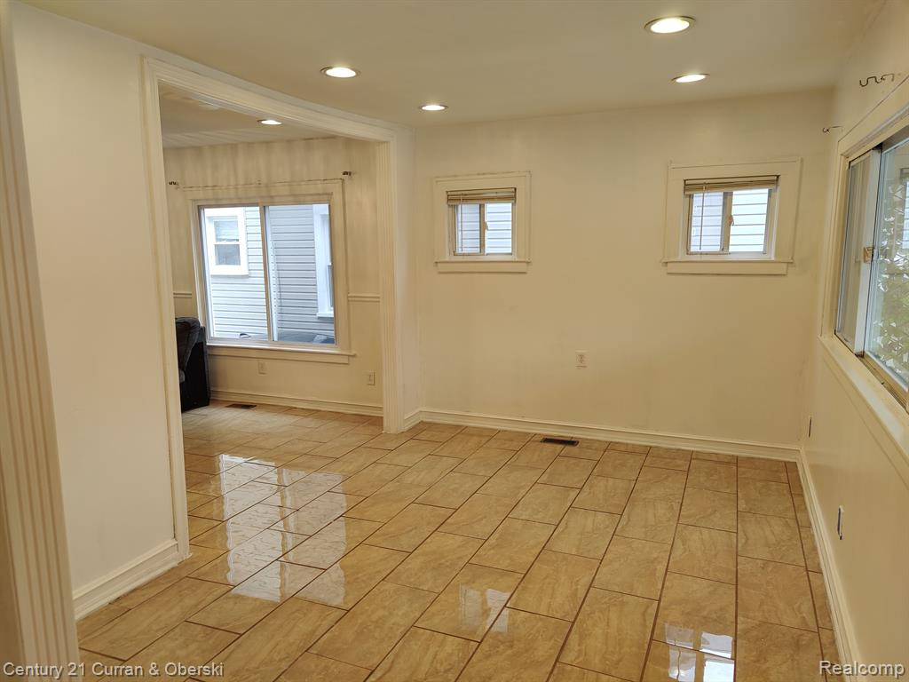6211 MEAD Street, Dearborn, MI 48126 — Photo 4