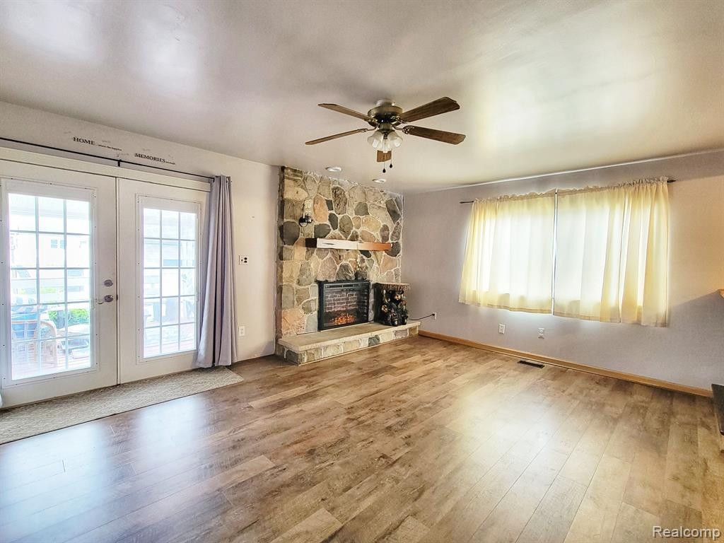 6503 Lathers, Garden City, MI — Photo 12