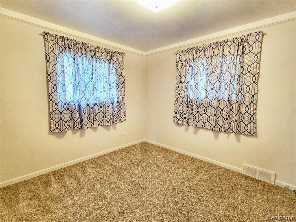6503 Lathers, Garden City, MI — Photo 17