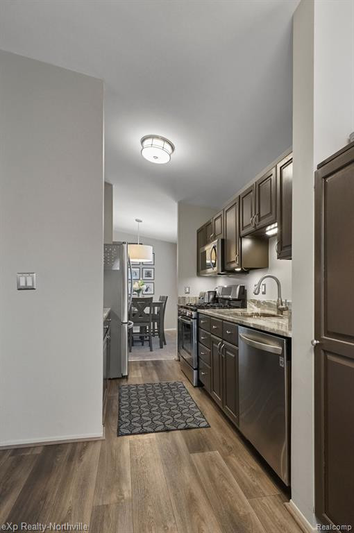21124 E GLEN HAVEN Circle, Northville, MI 48167 — Photo 15