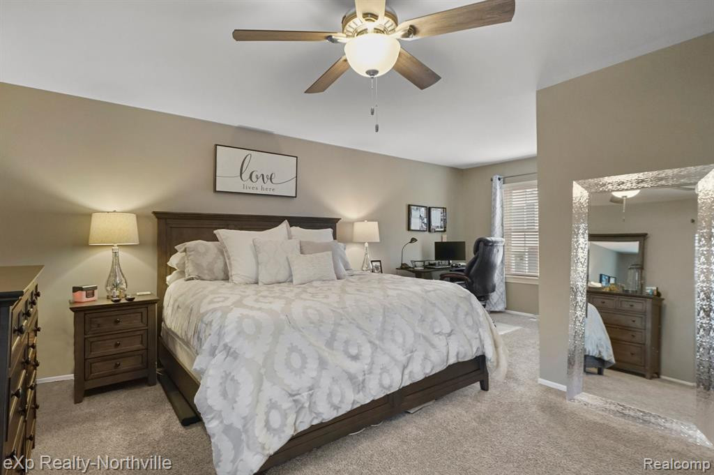 21124 E GLEN HAVEN Circle, Northville, MI 48167 — Photo 32